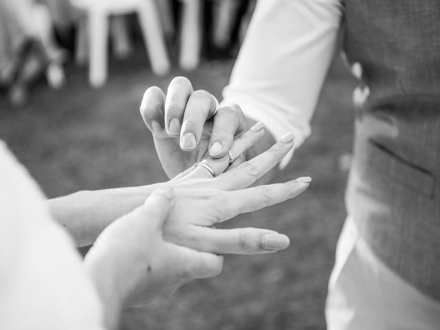 Le mariage de Jérémy et Adeline à Entraigues-sur-la-Sorgue, Vaucluse 24