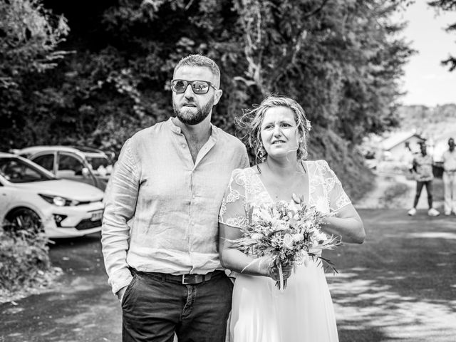 Le mariage de Yann et Laura à Saint-Thomas-en-Royans, Drôme 21