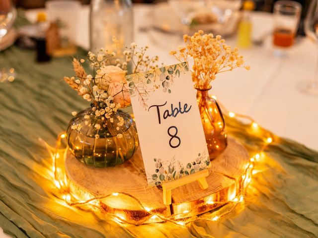 Le mariage de Yann et Laura à Saint-Thomas-en-Royans, Drôme 32