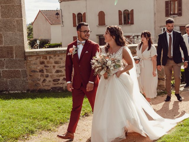 Le mariage de Sébastien et Amélie à Arpheuilles-Saint-Priest, Allier 37