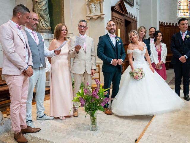Le mariage de Jean-Sébastien et Mélanie à Les Abrets en Dauphiné, Isère 25