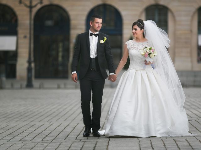 Le mariage de David et Aravnie à Paris, Paris 17