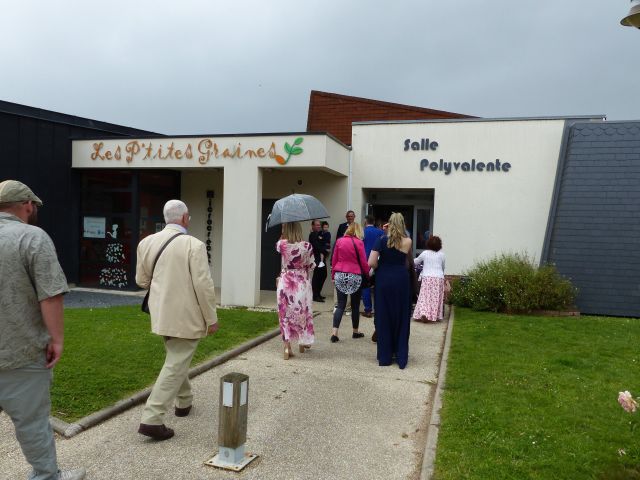 Le mariage de Nicolas et Natacha à Verneix, Allier 5