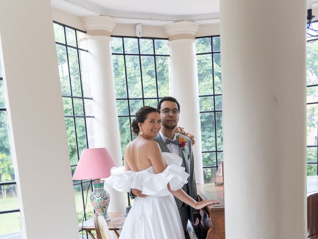 Le mariage de Salim et Lauriane à Coye-la-Forêt, Oise 16