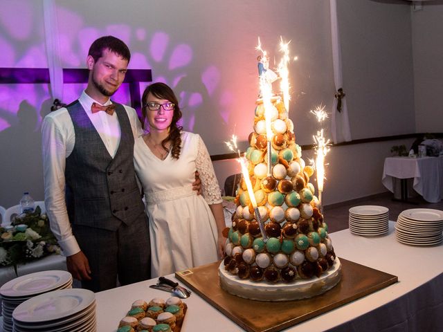 Le mariage de Damien et Hélène  à Le Mesnil-Mauger, Calvados 15