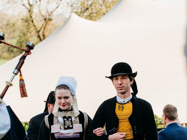 Le mariage de Sebastien et Laetitia à Plonéour-Lanvern, Finistère 46