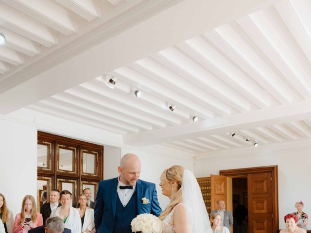 Le mariage de Romain et Sarah à Le Châtelet-en-Brie, Seine-et-Marne 16