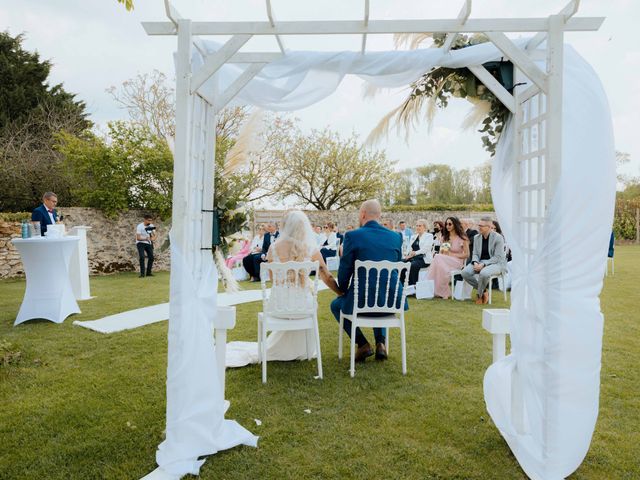 Le mariage de Romain et Sarah à Le Châtelet-en-Brie, Seine-et-Marne 23