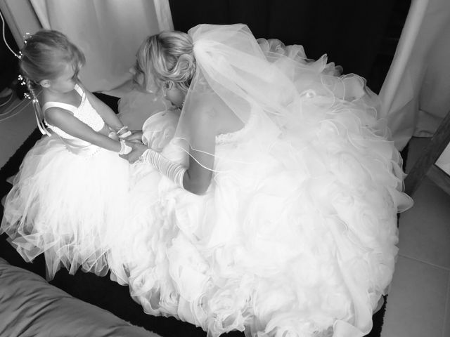 Le mariage de Renaud et Justine à Saint-Maximin-la-Sainte-Baume, Var 16