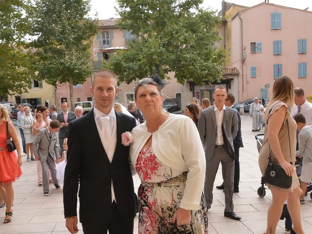 Le mariage de Renaud et Justine à Saint-Maximin-la-Sainte-Baume, Var 22
