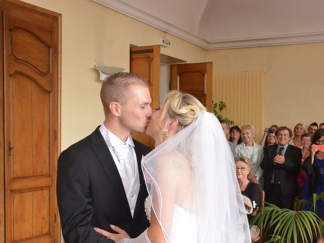 Le mariage de Renaud et Justine à Saint-Maximin-la-Sainte-Baume, Var 25