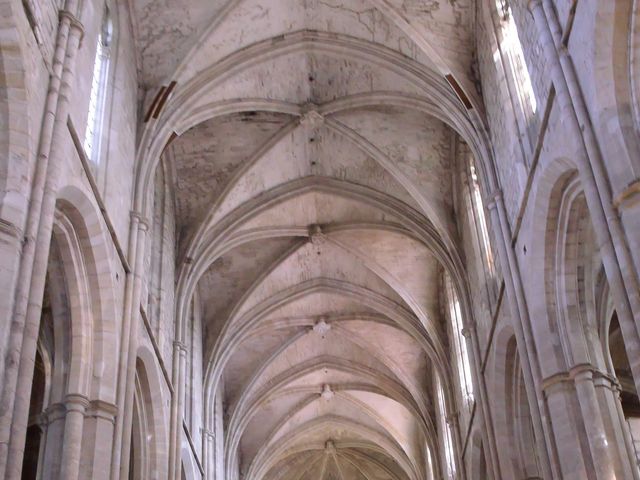 Le mariage de Renaud et Justine à Saint-Maximin-la-Sainte-Baume, Var 37