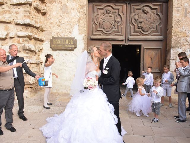 Le mariage de Renaud et Justine à Saint-Maximin-la-Sainte-Baume, Var 38