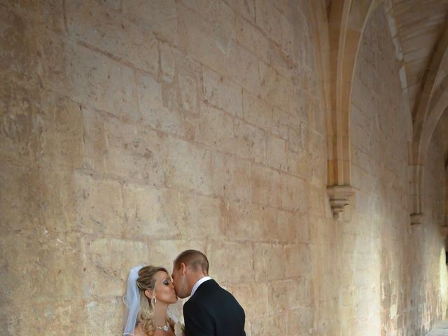 Le mariage de Renaud et Justine à Saint-Maximin-la-Sainte-Baume, Var 40