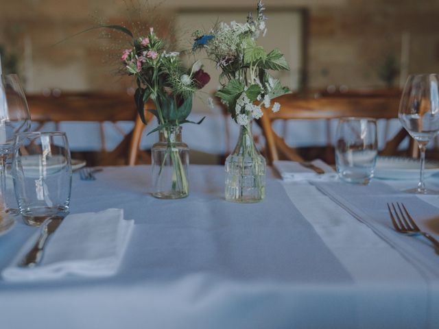 Le mariage de Jean Baptiste  et Maja  à Latresne, Gironde 14