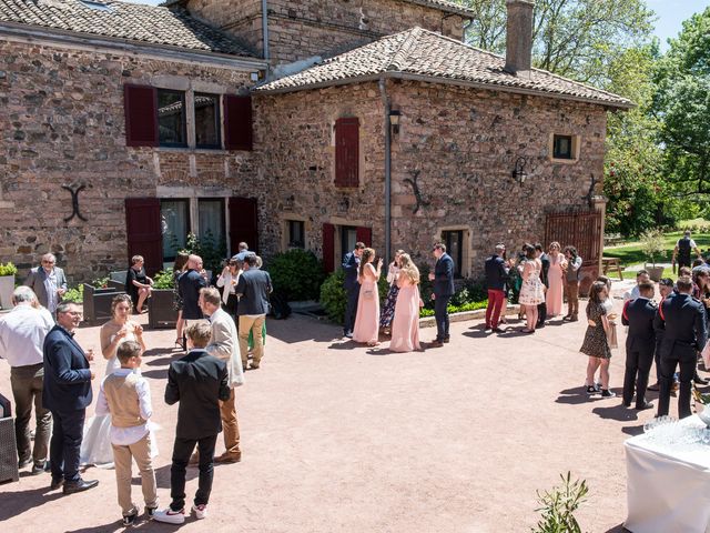 Le mariage de Thomas et Élisa à La Chapelle-de-Guinchay, Saône et Loire 14