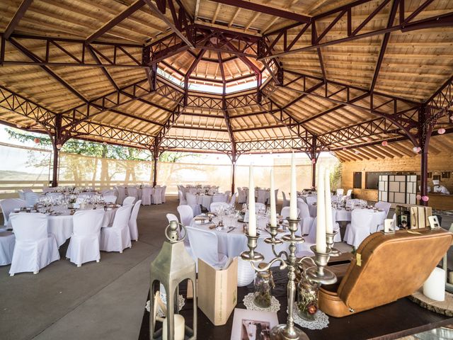 Le mariage de Thomas et Élisa à La Chapelle-de-Guinchay, Saône et Loire 18