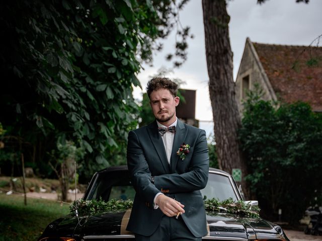 Le mariage de John et Angélique à Ouézy, Calvados 9