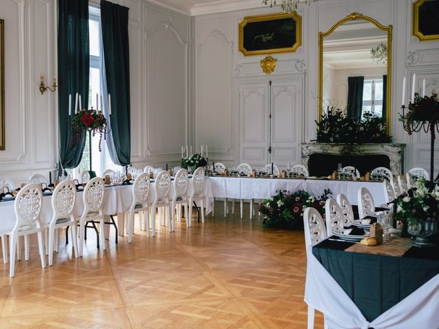 Le mariage de John et Angélique à Ouézy, Calvados 25