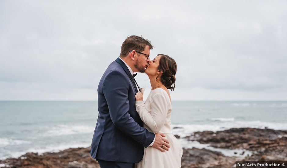 Le mariage de Aurélien et Justine à Les Clouzeaux, Vendée