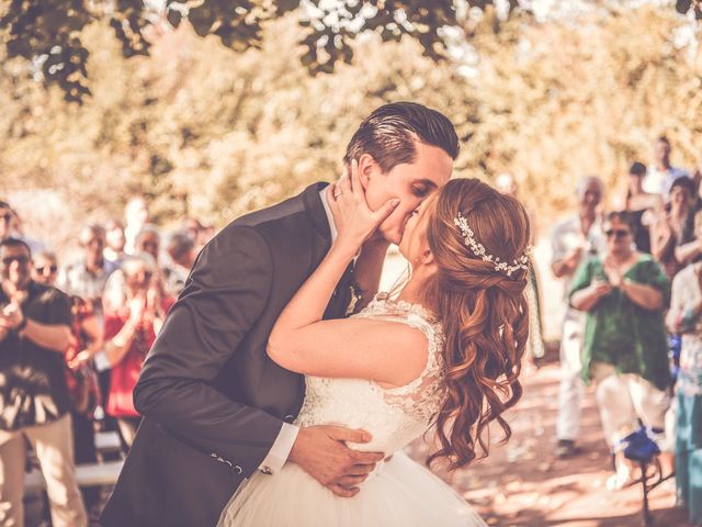 Le mariage de Stéphane et Isabelle à Montbrison, Drôme 12