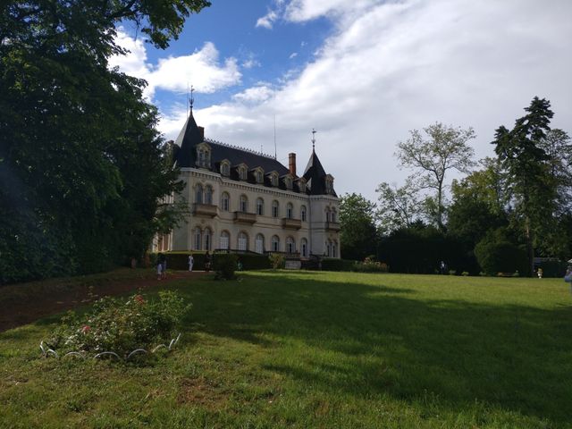 Le mariage de Mickaël et Christine à Saint-Étienne-des-Oullières, Rhône 4