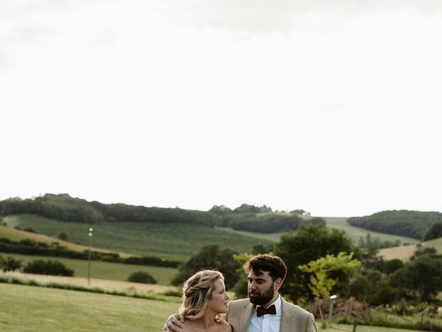 Le mariage de Laurent et Camille à Saint-Jean-Poutge, Gers 4