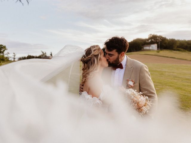 Le mariage de Laurent et Camille à Saint-Jean-Poutge, Gers 1