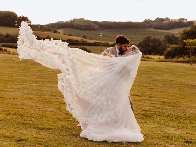 Le mariage de Laurent et Camille à Saint-Jean-Poutge, Gers 10