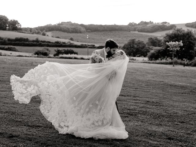Le mariage de Laurent et Camille à Saint-Jean-Poutge, Gers 11