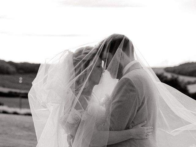 Le mariage de Laurent et Camille à Saint-Jean-Poutge, Gers 12