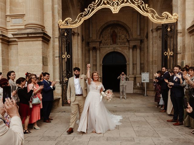 Le mariage de Laurent et Camille à Saint-Jean-Poutge, Gers 56