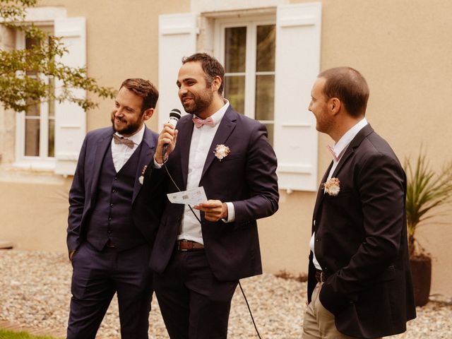 Le mariage de Laurent et Camille à Saint-Jean-Poutge, Gers 87