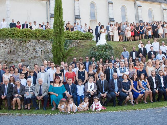 Le mariage de Paul et Elodie à Bénac, Hautes-Pyrénées 63