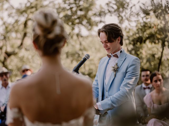 Le mariage de Mathieu et Romane à Montjoyer, Drôme 33