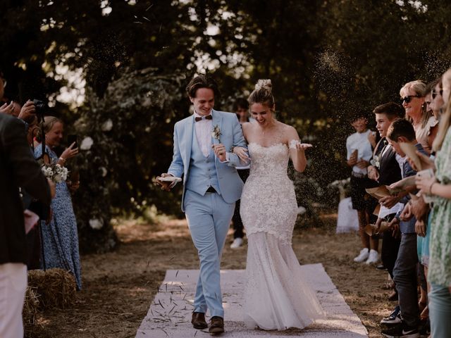 Le mariage de Mathieu et Romane à Montjoyer, Drôme 37