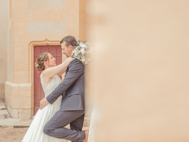 Le mariage de Charles et Marie à Ainay-le-Vieil, Cher 8