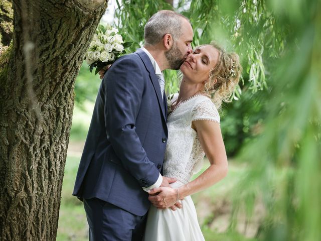 Le mariage de Johan et Aurélia à Saint-James, Manche 2