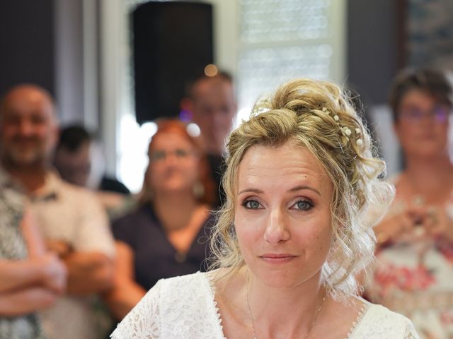 Le mariage de Johan et Aurélia à Saint-James, Manche 23
