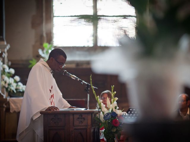 Le mariage de Romain et Clémence à Charleville-Mézières, Ardennes 11