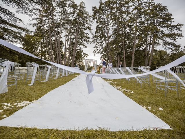 Le mariage de Aksel et Cedella à Bourges, Cher 22