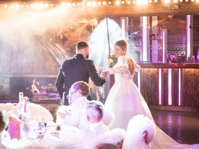 Le mariage de Benoit et Adeline à La Clusaz, Haute-Savoie 44