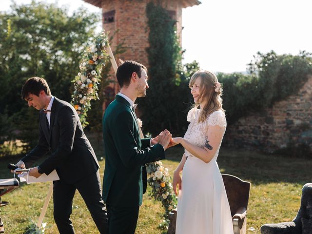 Le mariage de Théo et Emilie à Cordelle, Loire 47