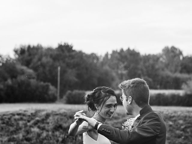 Le mariage de Benjamin et Camille à Porte-Joie, Eure 17