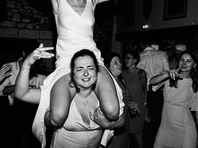 Le mariage de Benjamin et Camille à Porte-Joie, Eure 25