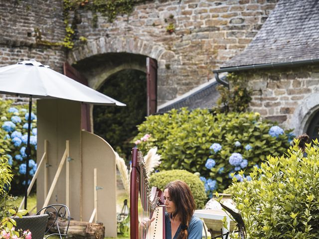 Le mariage de Aurélie et Frédéric à Pont-l&apos;Abbé, Finistère 54