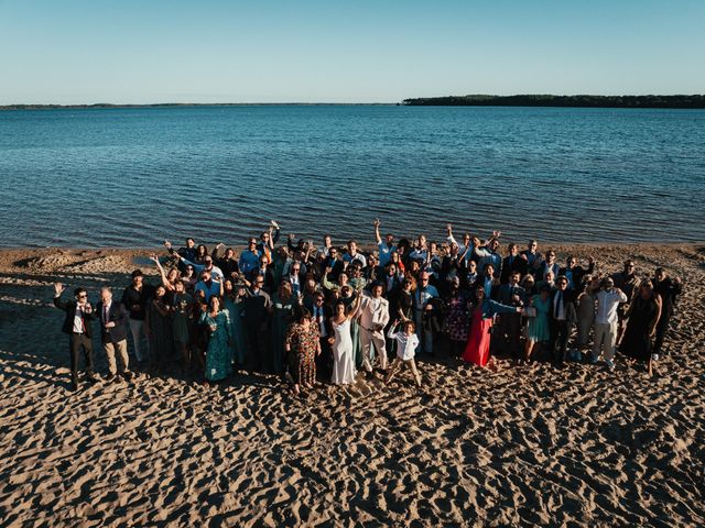 Le mariage de Michel et Mathilde à Lacanau, Gironde 43