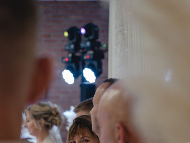 Le mariage de Amélie et Mathieu à Saint-Pol-sur-Ternoise, Pas-de-Calais 22