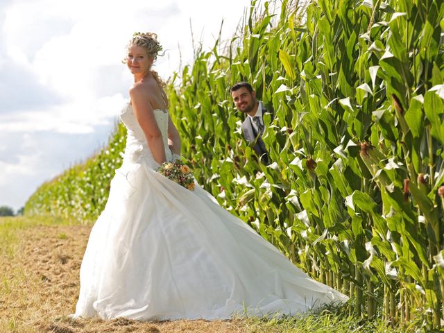 Le mariage de Gaylord et Caroline à Salignac-sur-Charente, Charente Maritime 5