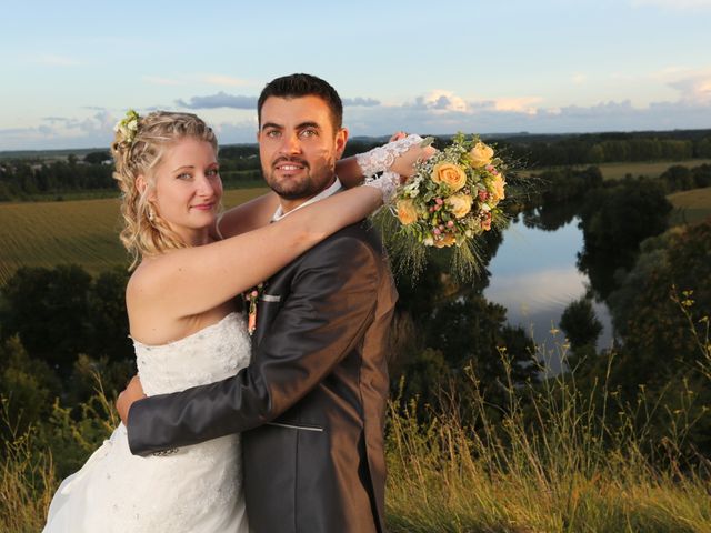 Le mariage de Gaylord et Caroline à Salignac-sur-Charente, Charente Maritime 22